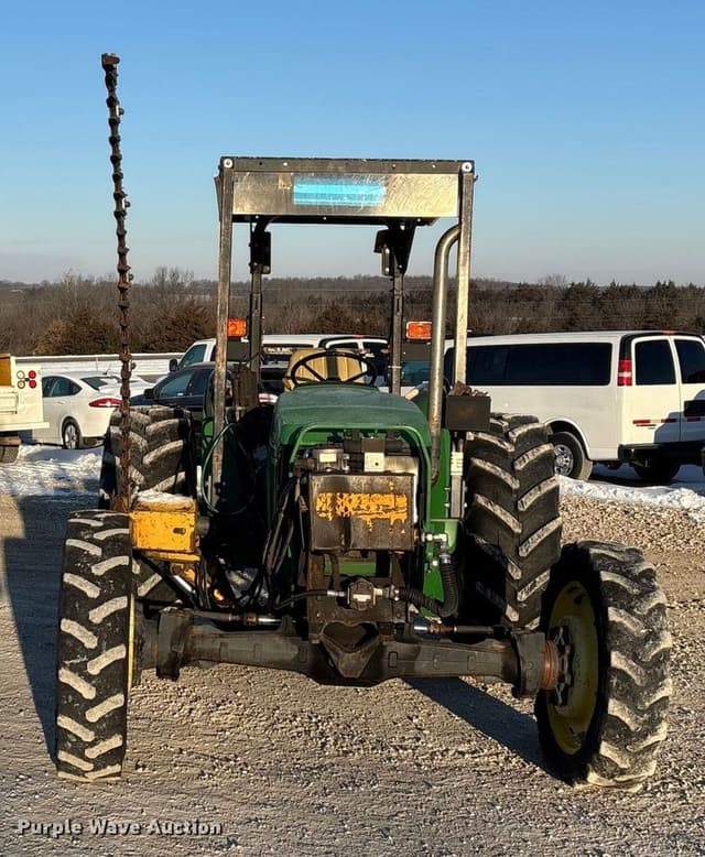Image of John Deere 5320 equipment image 1