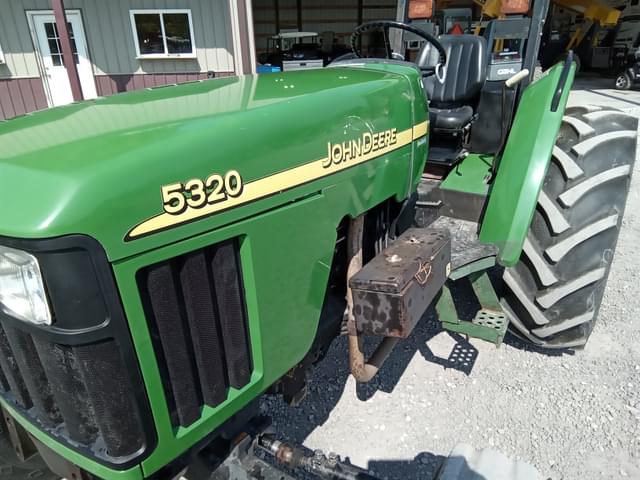 Image of John Deere 5320 equipment image 2