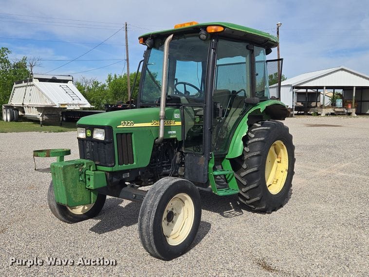 John Deere 5320 Equipment Image0