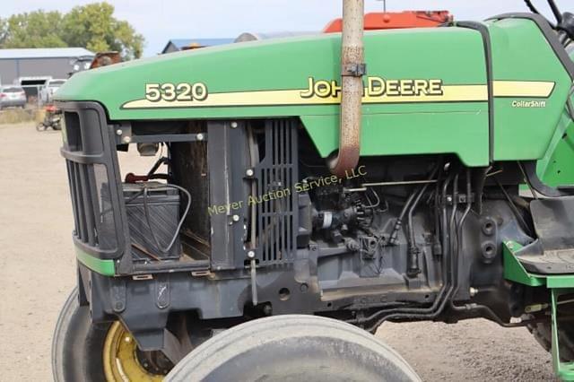 Image of John Deere 5320 equipment image 1