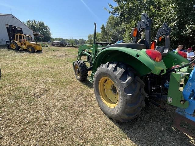 Image of John Deere 5320 equipment image 1