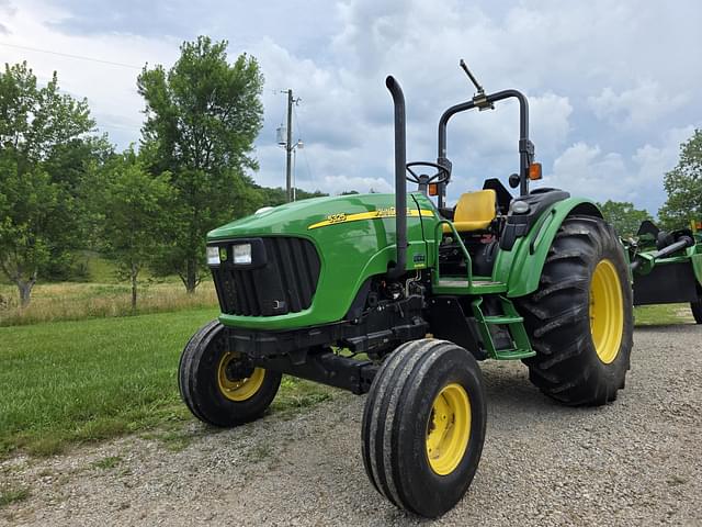 Image of John Deere 5325 equipment image 1
