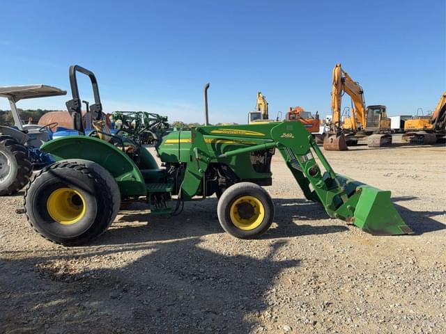 Image of John Deere 5325 equipment image 4