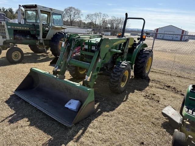Image of John Deere 5325 equipment image 2