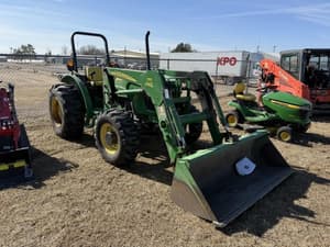 John Deere 5325 Image