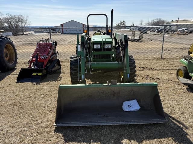 Image of John Deere 5325 equipment image 1