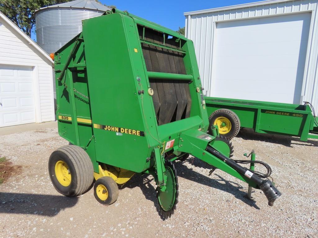 Image of John Deere 535 Primary image