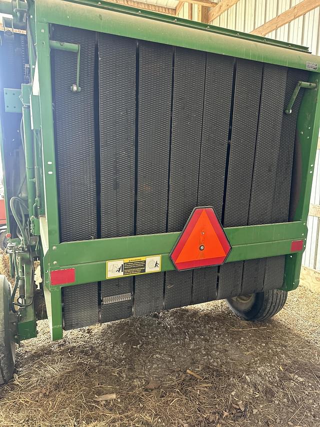 Image of John Deere 535 equipment image 2