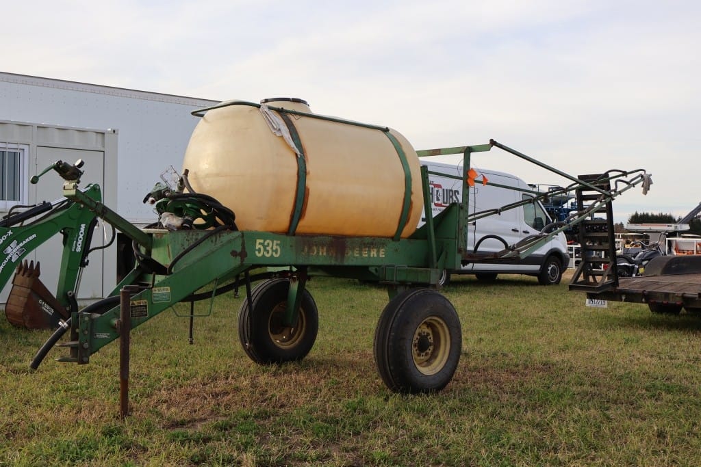 John Deere 535 Equipment Image0