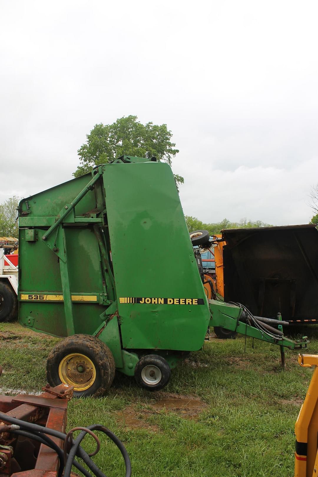 Image of John Deere 535 Primary image