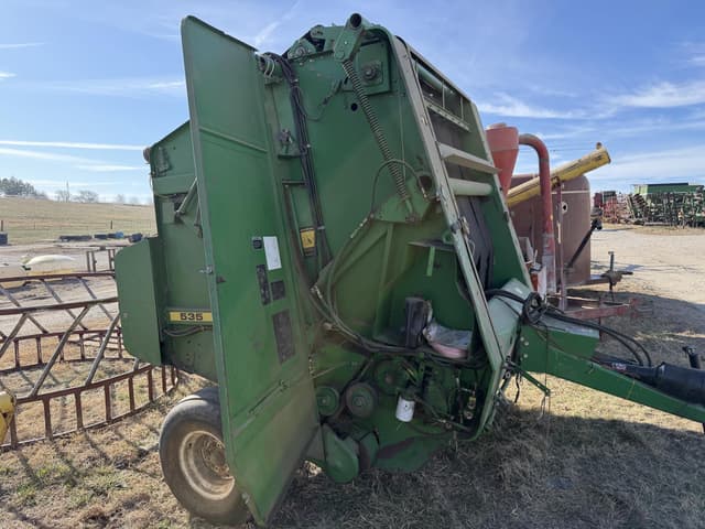 Image of John Deere 535 equipment image 3