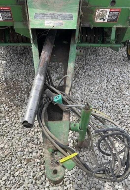 Image of John Deere 535 equipment image 3