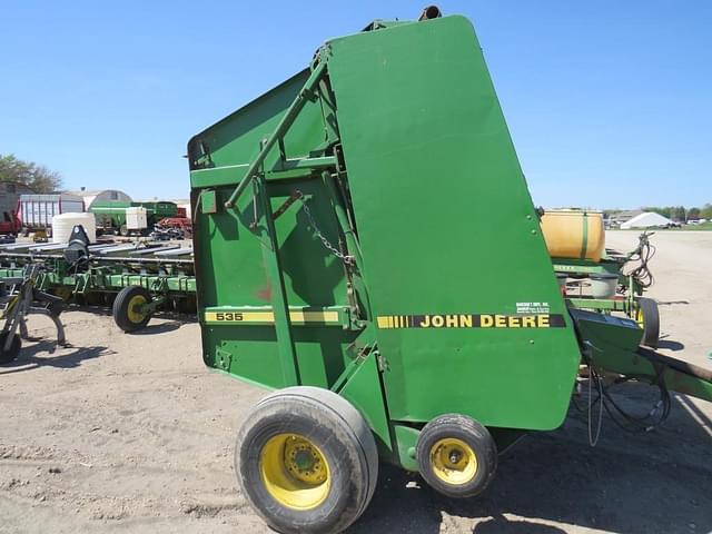 Image of John Deere 535 equipment image 1