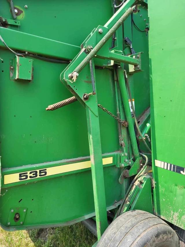 Image of John Deere 535 equipment image 1