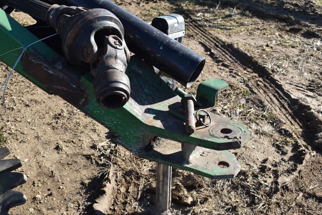 Image of John Deere 535 equipment image 4