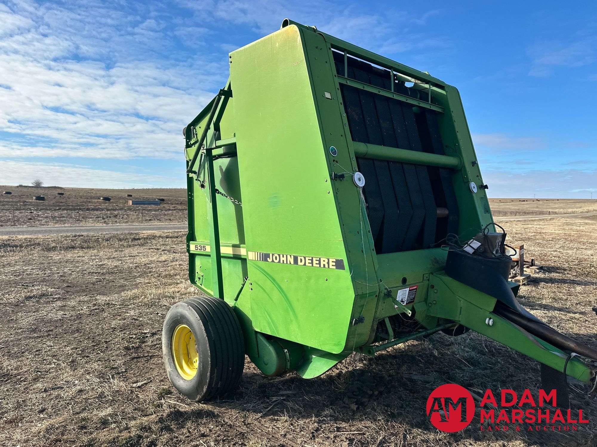 John Deere 535 Equipment Image0