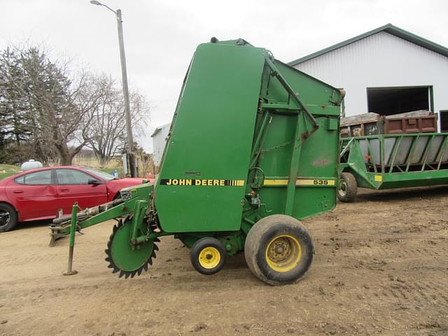 Image of John Deere 535 equipment image 1