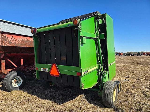 Image of John Deere 535 equipment image 4