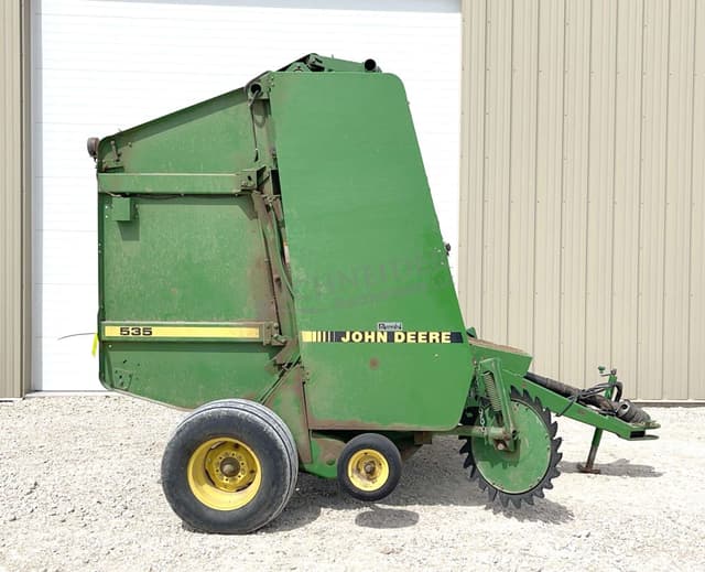 Image of John Deere 535 equipment image 2