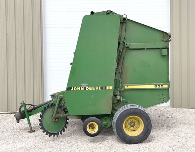 Image of John Deere 535 equipment image 3