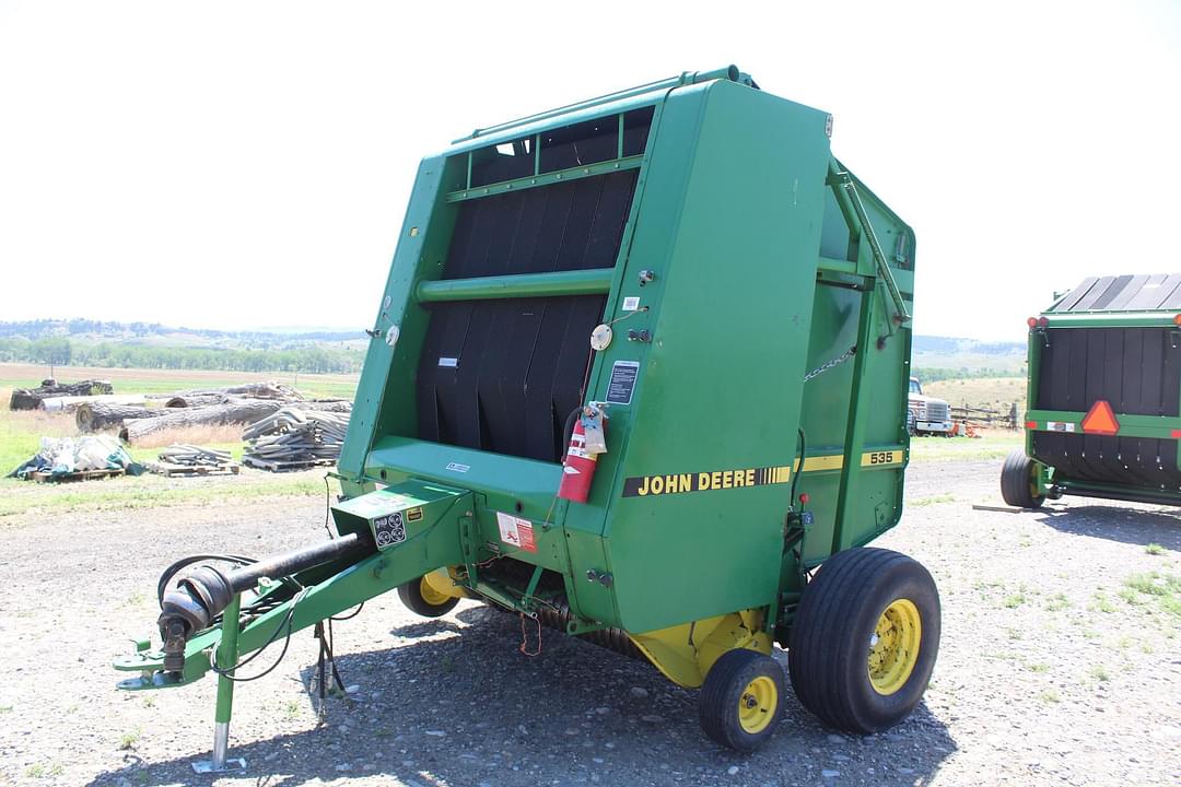 Image of John Deere 535 Primary image