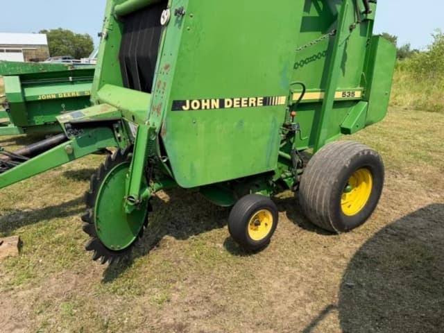 Image of John Deere 535 equipment image 2