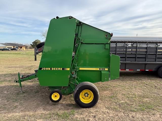 Image of John Deere 535 equipment image 3