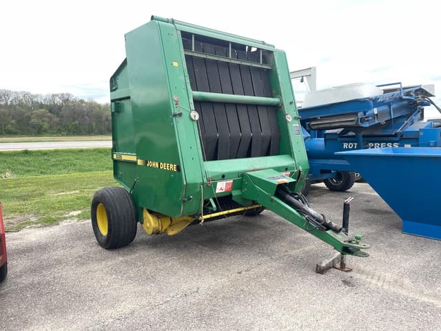 Image of John Deere 535 equipment image 2