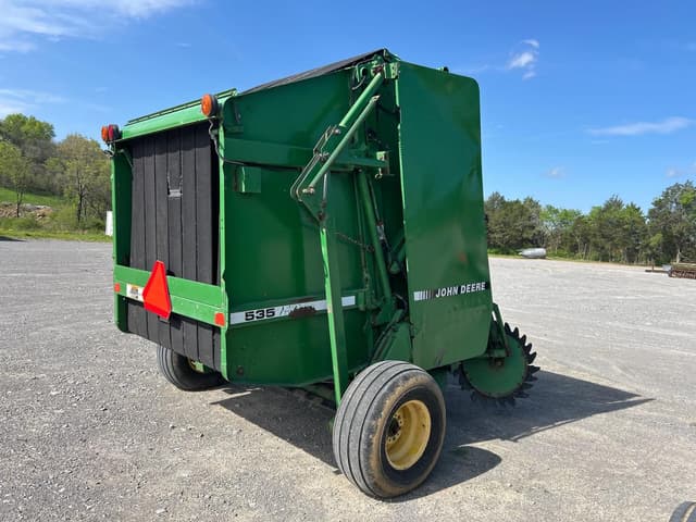 Image of John Deere 535 equipment image 3
