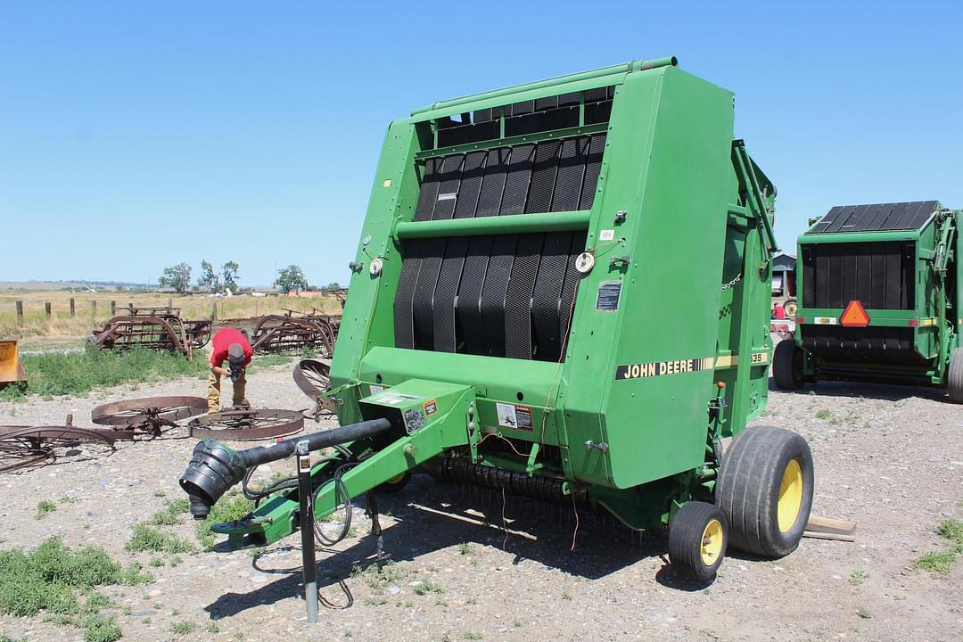 Image of John Deere 535 Primary image