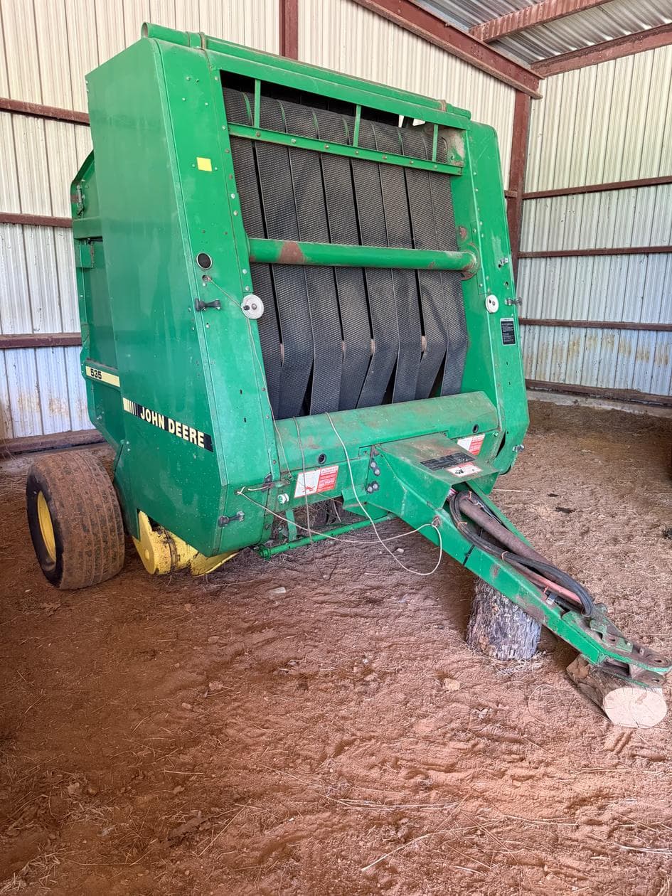 Image of John Deere 535 Primary image