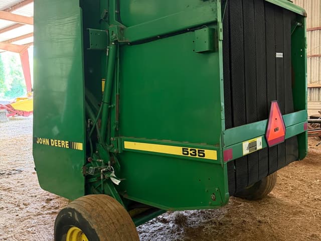 Image of John Deere 535 equipment image 3