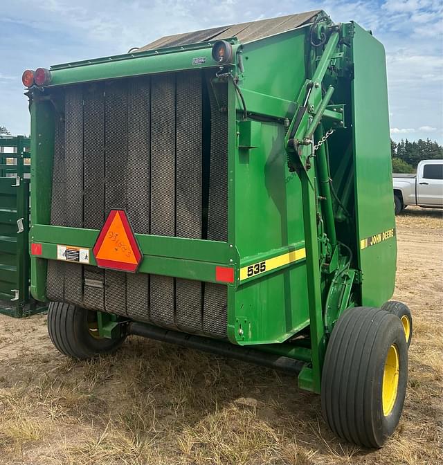 Image of John Deere 535 equipment image 4