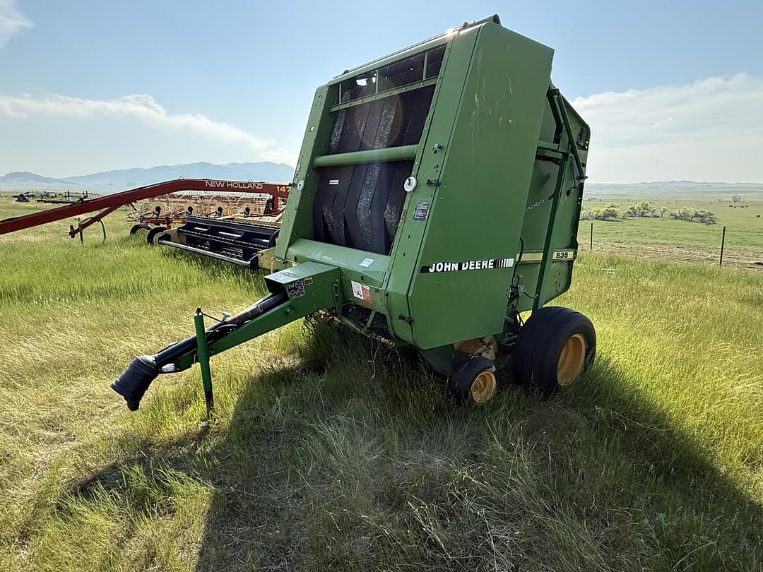 Image of John Deere 535 Primary image