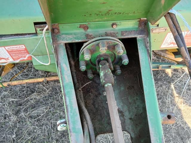 Image of John Deere 535 equipment image 1