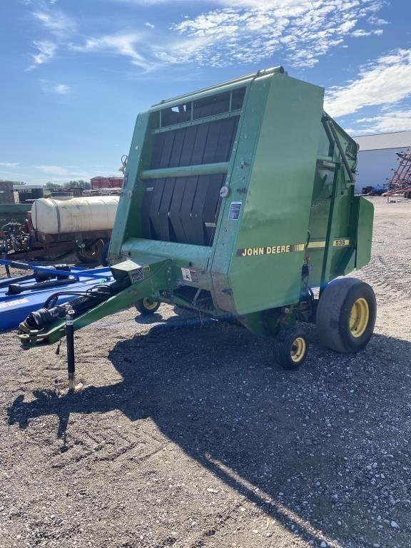 Image of John Deere 535 Image 1