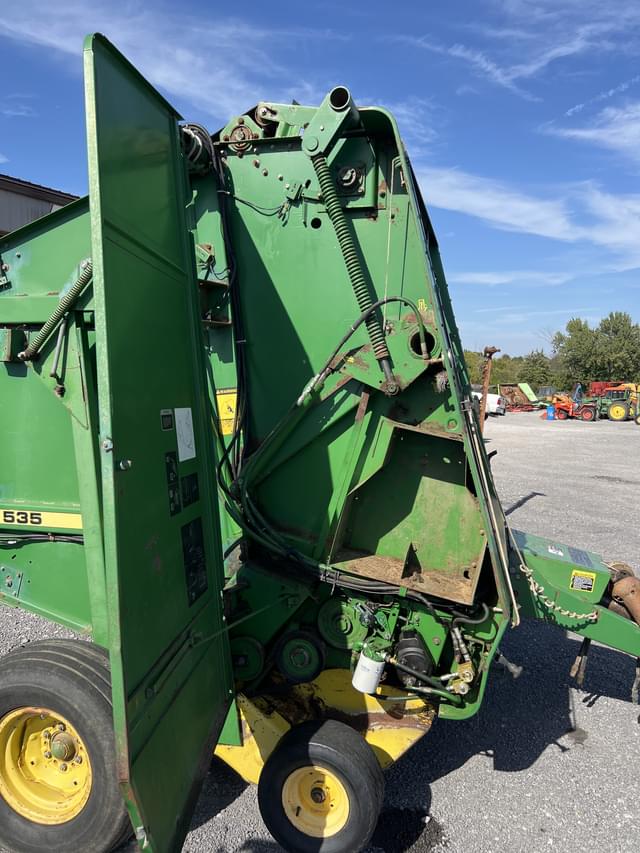 Image of John Deere 535 equipment image 3