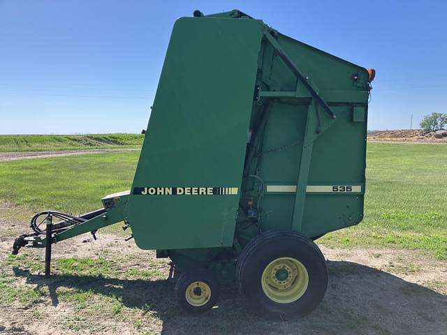 Image of John Deere 535 equipment image 1