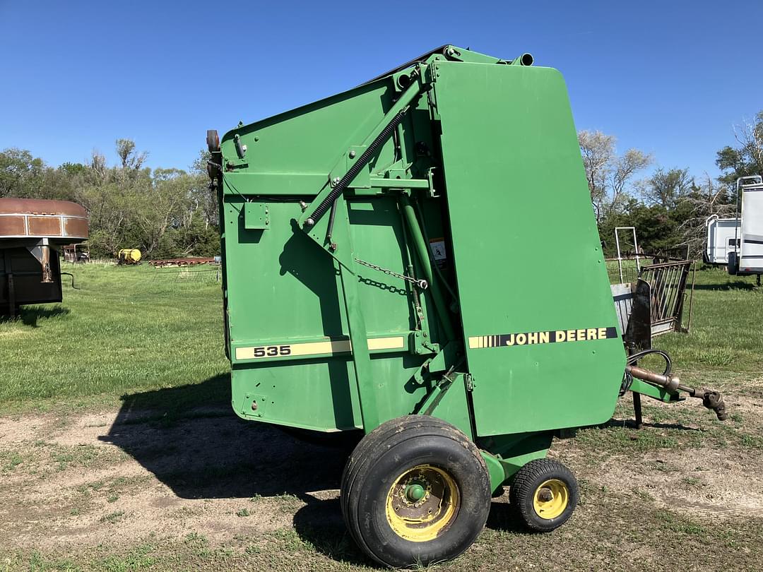 Image of John Deere 535 Primary image