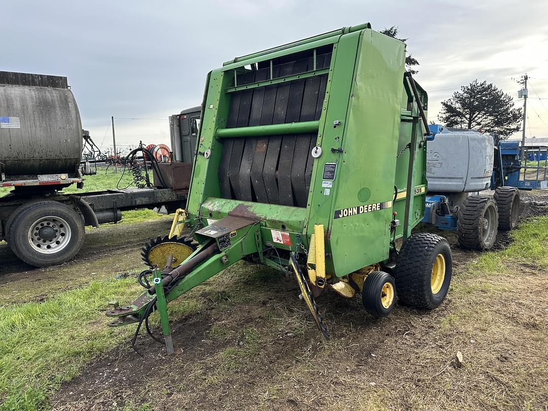 Image of John Deere 535 Primary image