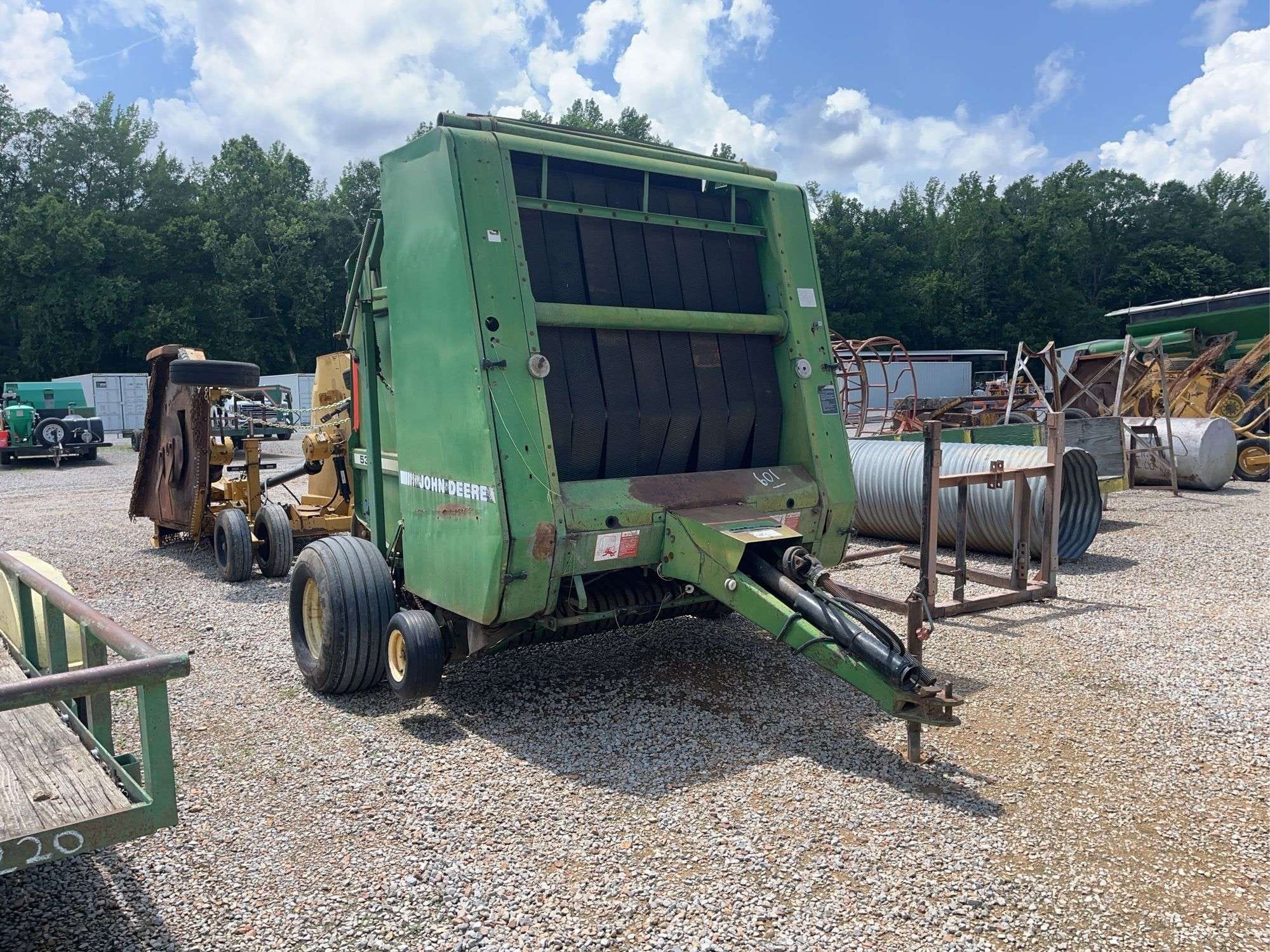 John Deere 535 Equipment Image0