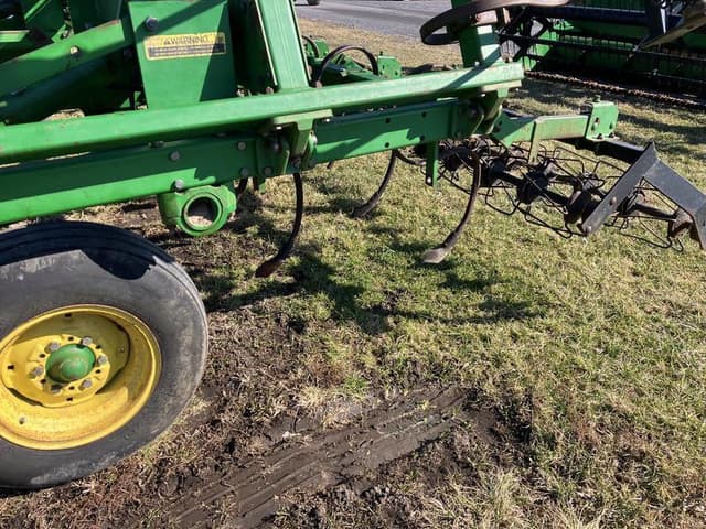 Image of John Deere 960 equipment image 4