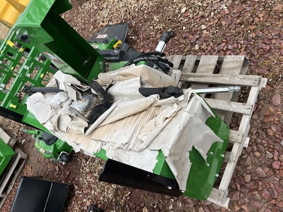 Image of John Deere 54" Snow Blower equipment image 4