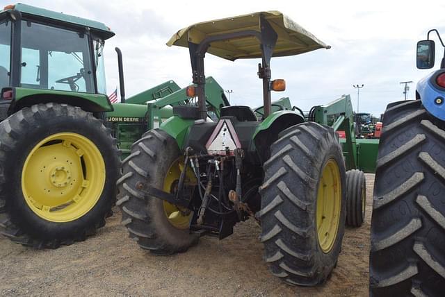 Image of John Deere 5400 equipment image 2