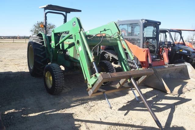 Image of John Deere 5400 equipment image 3