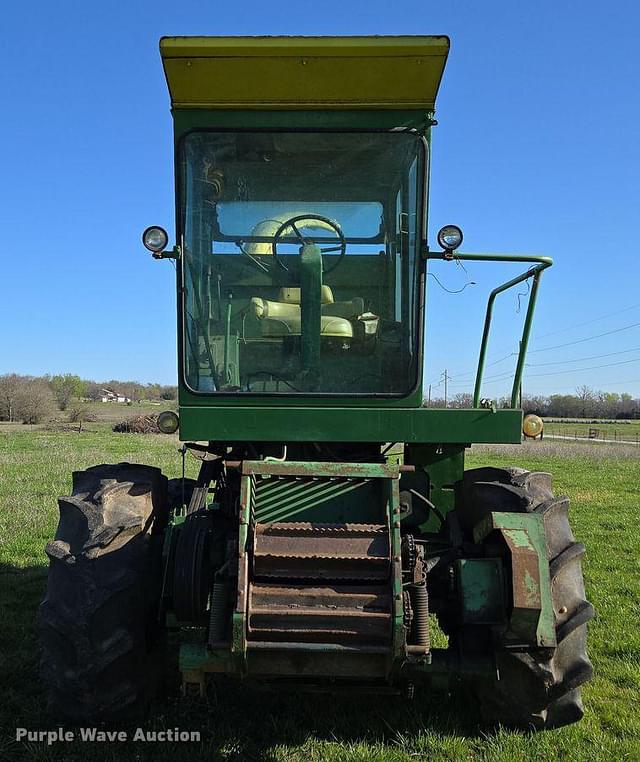 Image of John Deere 5400 equipment image 3
