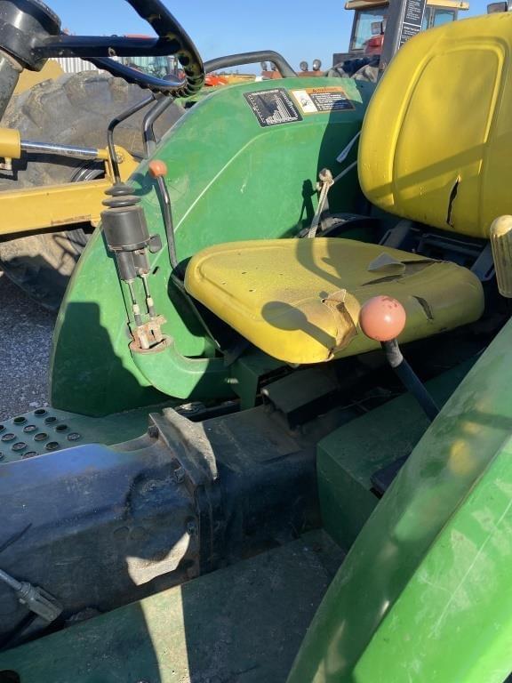 Image of John Deere 5400 equipment image 3