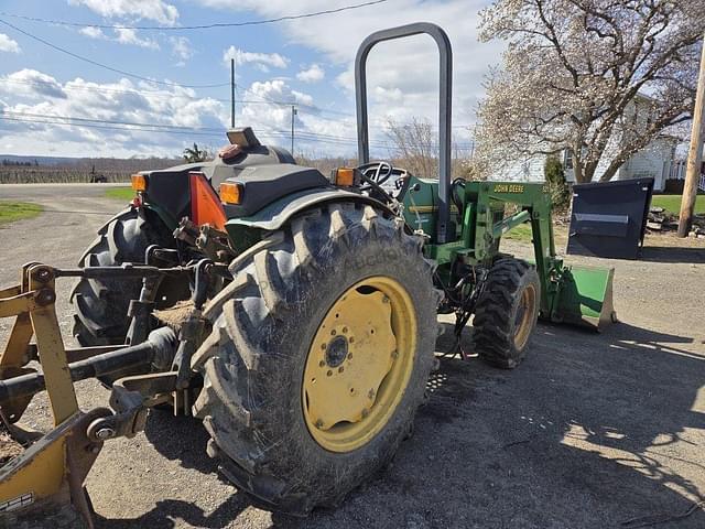 Image of John Deere 5400N equipment image 4