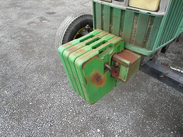 Image of John Deere 5400 equipment image 3