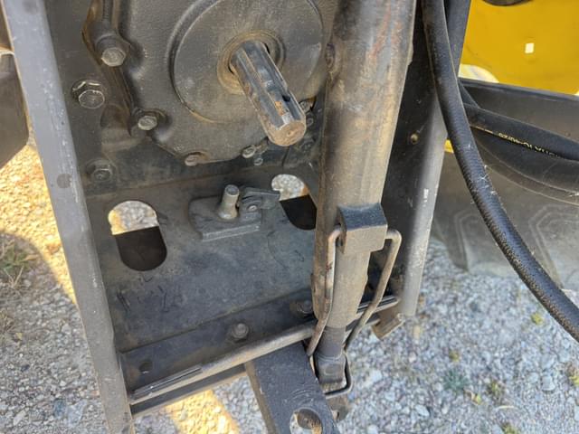 Image of John Deere 5400 equipment image 4